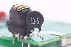 5D-5熱敏電阻用于機樂堂30W快充充電器